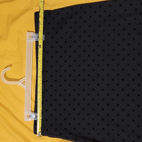 Cute dotted skirt - Picture 7 of 10